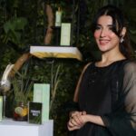 Hareem Farooq (3) (Copy)