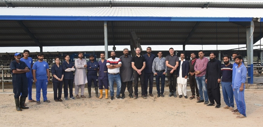 FrieslandCampina brings Dutch farmers to Pakistan to train and advice Pakistani farmers