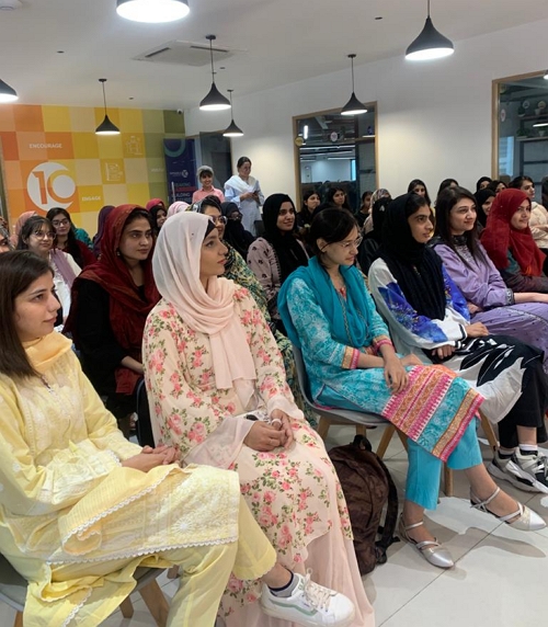 10Pearls University holds Pakistan’s biggest tech competition for women