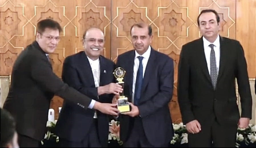 Fatima Fertilizer given prestigious FPCCI Award by the President of Pakistan