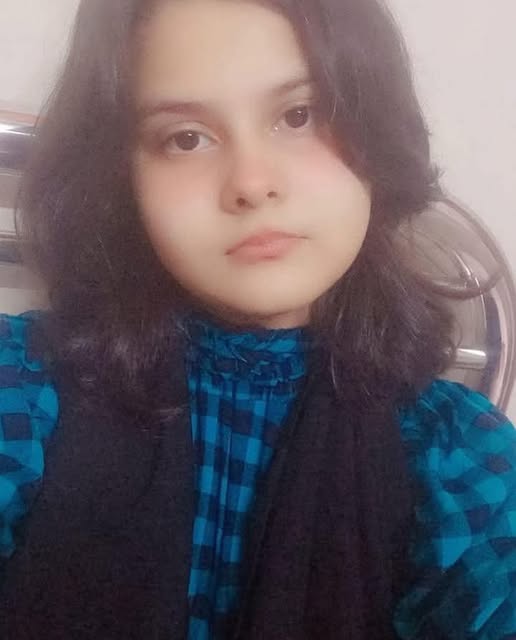 Lyari’s 11-Year-Old Nazneen Bukhari Becomes Youngest Crime/Thriller Author, Breaks Indian Record