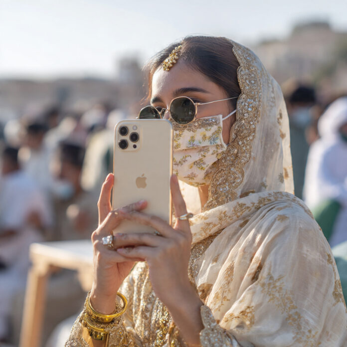 Status Over Utility: Why Non-PTA iPhones Remain Popular in Pakistan?