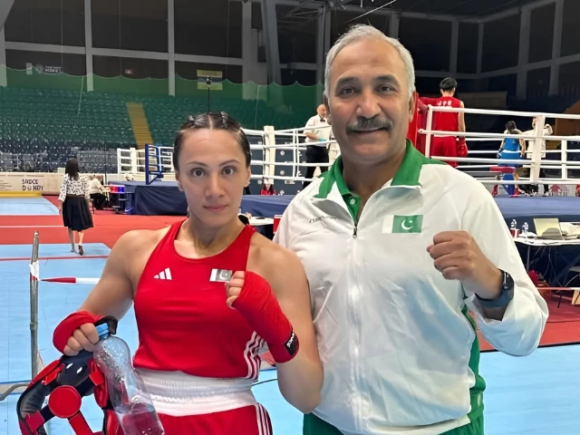 Laura Akram Becomes First Pakistani Woman to Win Pro Boxing Title