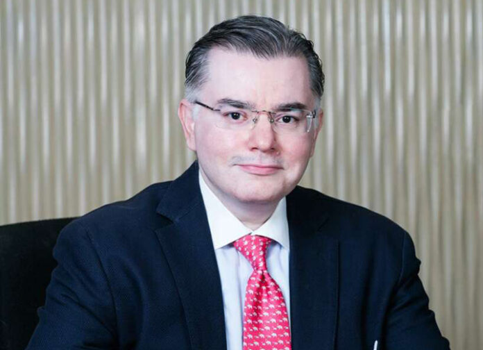 Standard Chartered Pakistan Appoints Adil Salahuddin as CEO