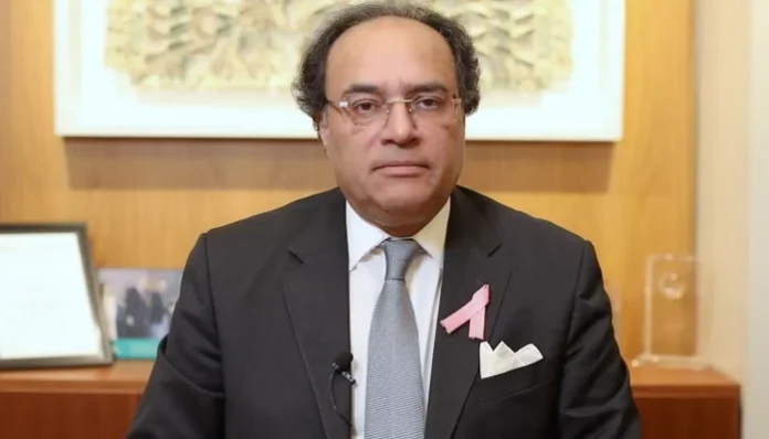 Pakistan Targets Over 4% Growth as Aurangzeb Highlights Economic Reforms